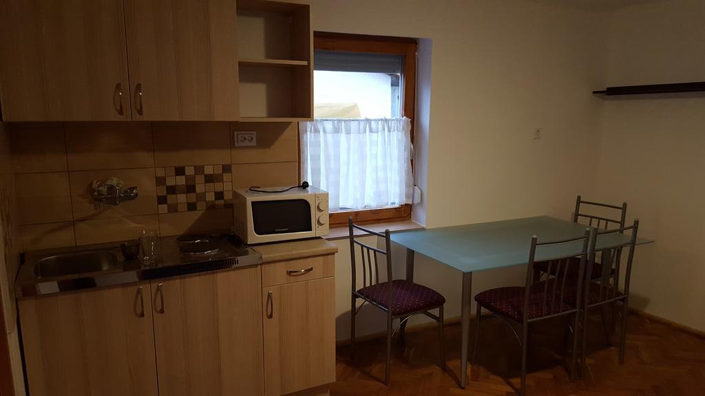 M&M Apartman Tiszafüred Exterior foto